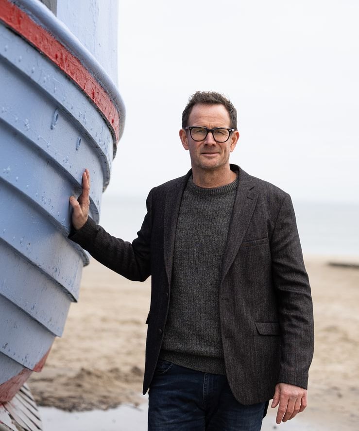 Carsten Bedsted ved en fiskekutter